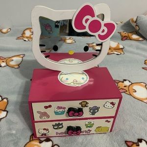 Hello Kitty mini vanity mirror